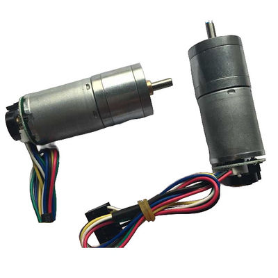 Motor de engranajes para aparatos pequeños con construcción de imán permanente y voltaje nominal de 7,4 V