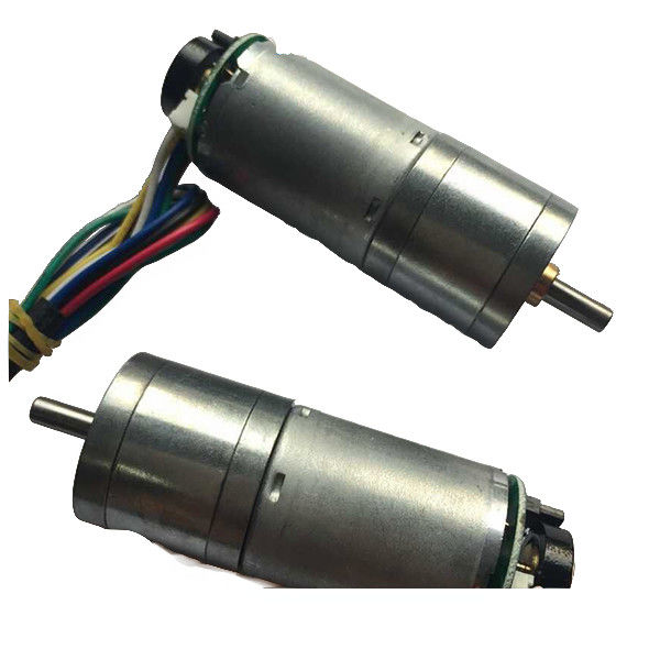 Motor de engranajes para aparatos pequeños con construcción de imán permanente y voltaje nominal de 7,4 V